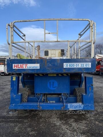 Plataforma de tesoura JLG 3394RT - 12m, 4x4, diesel