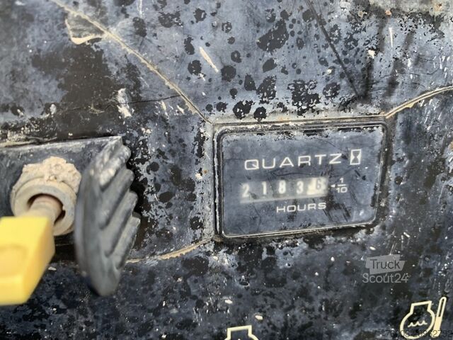 Plataforma de tesoura JLG 3394RT - 12m, 4x4, diesel