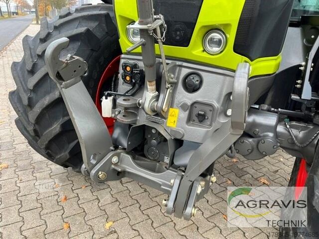 Трактор Claas AXION 830 CMATIC CEBIS