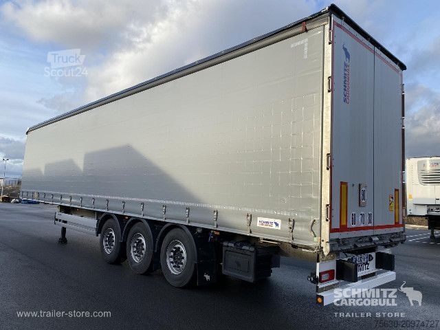 Semi-reboque aberto com lona Schmitz Cargobull Semitrailer Curtainsider Standard