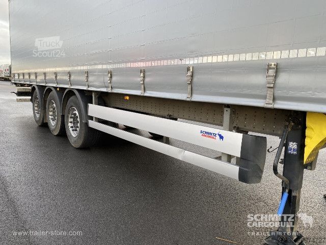 Semi-reboque aberto com lona Schmitz Cargobull Semitrailer Curtainsider Standard