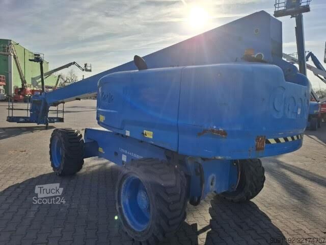 Plataforma telescópica Genie S-85
