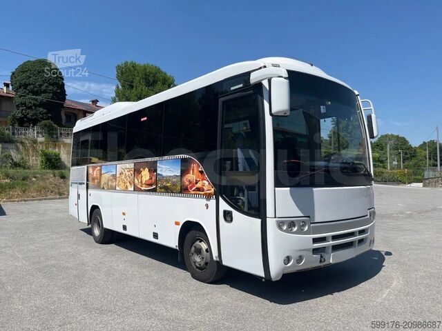 Intercity bus Otokar Navigo
