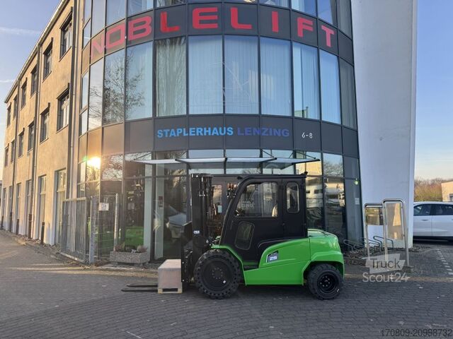 Позашляховий навантажувач Noblelift FE2RT25NEU