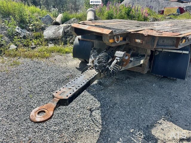 Tieflader McCauley MAC machinery trailer with hydraulic loading ramps