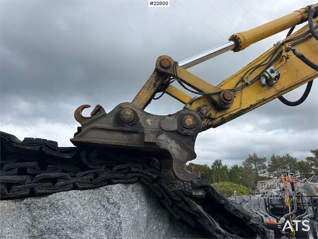 Vikšrinis ekskavatorius Komatsu PC490LC-11 excavator w/ 2 buckets