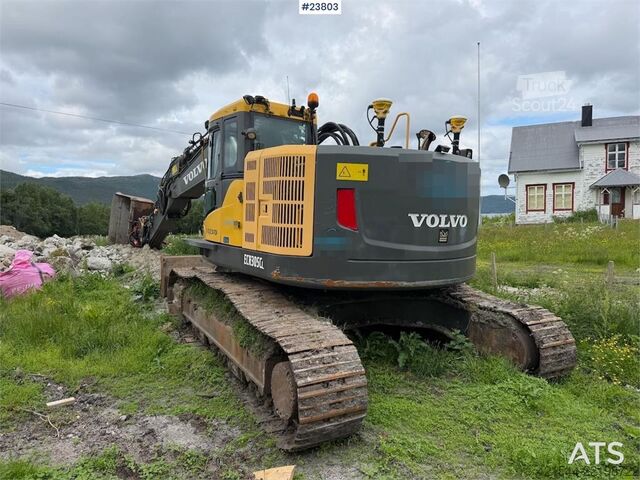 гусеничный экскаватор Volvo ECR305CL excavator w/ GPS, sanding bucket and roto