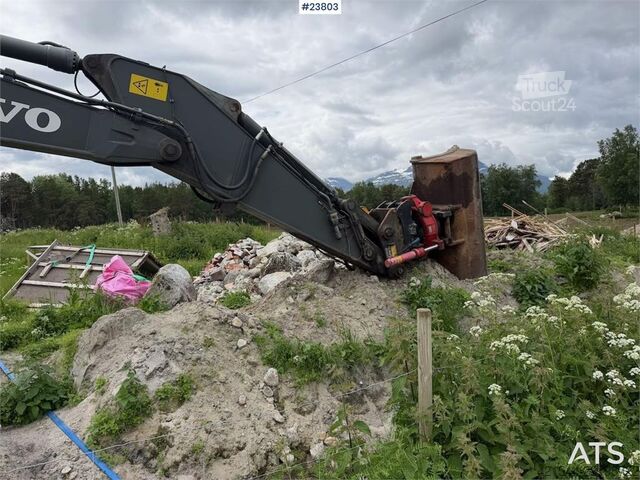 гусеничный экскаватор Volvo ECR305CL excavator w/ GPS, sanding bucket and roto