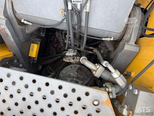 Pelle sur chenilles Volvo ECR305CL excavator w/ GPS, sanding bucket and roto