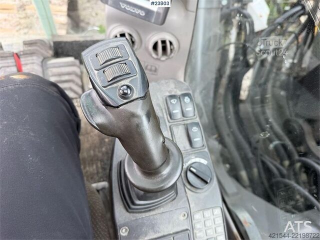 Pelle sur chenilles Volvo ECR305CL excavator w/ GPS, sanding bucket and roto