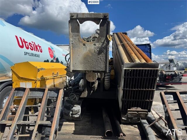 Mașină de găurit pământul  Geawelltech WellDrill 3050CR drilling rig with hoo