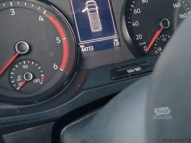 κλειστό βαν VolKSWAGEN CRAFTER 30 2.0 TDI 150 CV PLTM