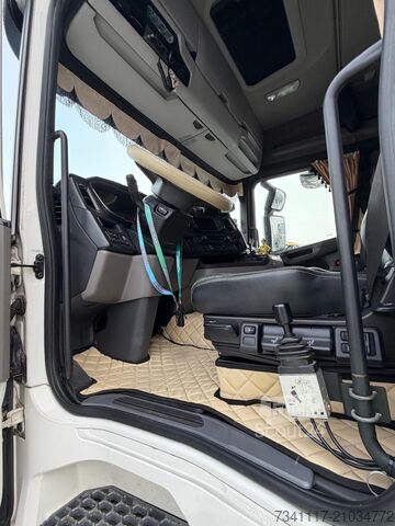 štandardný ťahač SCANIA R500