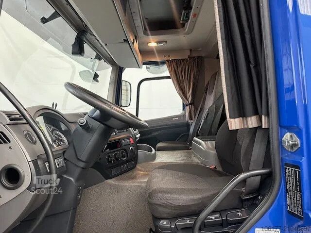 Standard-SZM DAF CF 400