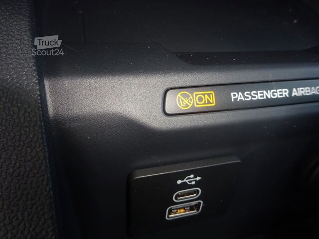 Panelová dodávka FORD Transit Courier Trend Autm Klima GRA LHZ FHZ
