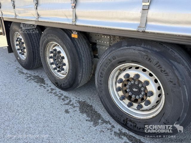 Відкритий напівпричіп з тентом Schmitz Cargobull Curtainsider Standard