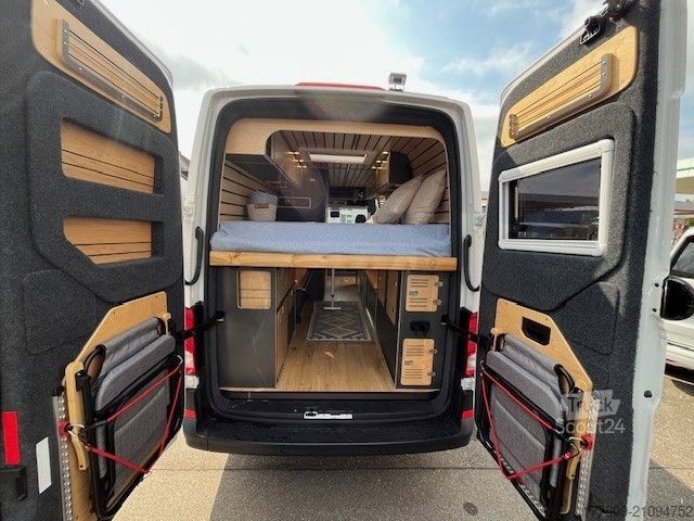 Wohnwagen/Wohnmobil VOLKSWAGEN CRAFTER WOHNMOBIL CAMPER KYOOB PROFI-AUSBAU NEU!