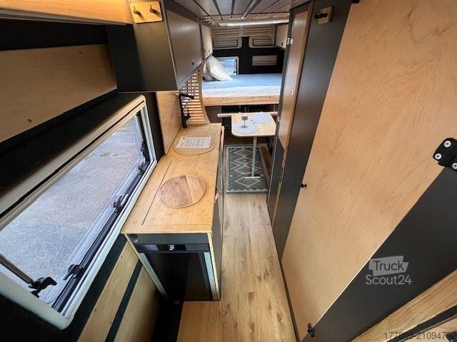 Wohnwagen/Wohnmobil VOLKSWAGEN CRAFTER WOHNMOBIL CAMPER KYOOB PROFI-AUSBAU NEU!