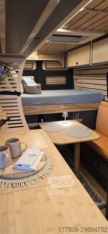 Wohnwagen/Wohnmobil VOLKSWAGEN CRAFTER WOHNMOBIL CAMPER KYOOB PROFI-AUSBAU NEU!