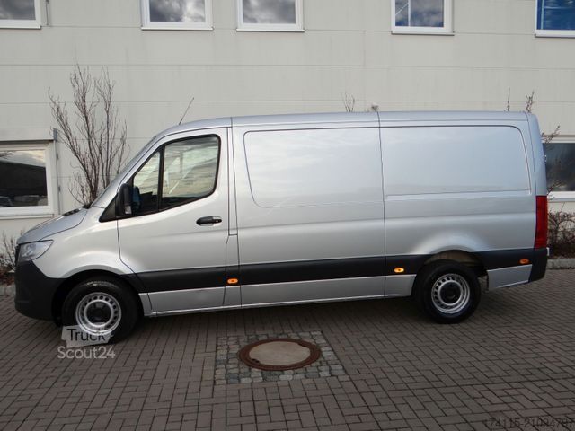 Panelová dodávka MERCEDES-BENZ sprinter 317 RWD Kasten lang sehr guter Zustand