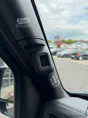 Kombi med högt tak Iveco Daily 35S18 HA8 *R3.520mm*Automatik*Kamera*ACC*