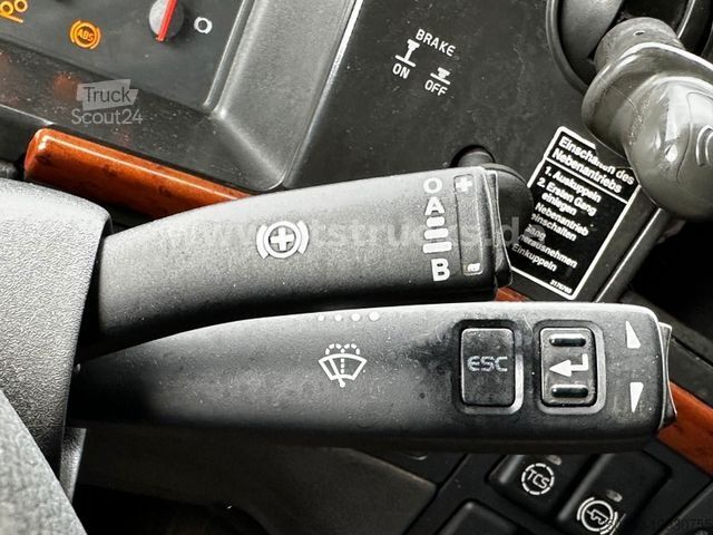 Ψυγείο φορτηγό VOLVO FH 500 EEV 6x2 Lenk-/Lift, Kühlkoffer, LBW