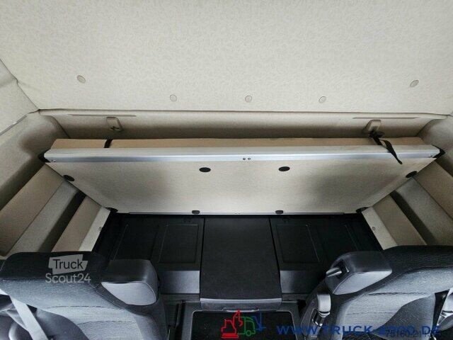 Standard dragbil Mercedes-Benz Actros 1836 Deutscher LKW 1.Hand MBUX