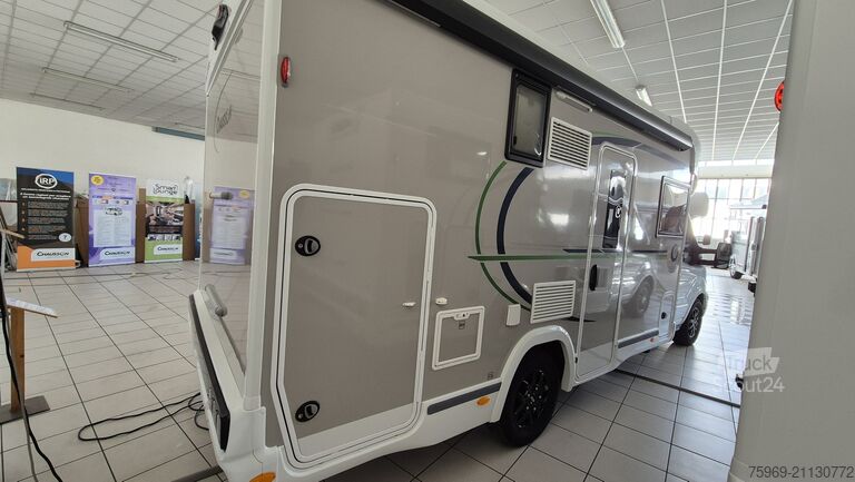 Camper semintegrato Chausson 640 TITANIUM ULTIMATE