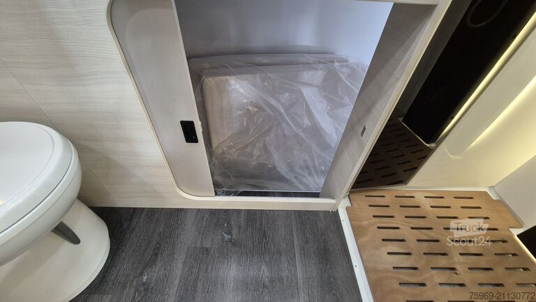 Camper semintegrato Chausson 640 TITANIUM ULTIMATE