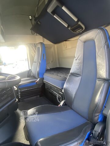 Standartinis vilkikas VOLVO FH 460