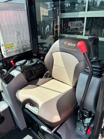 Miniekskavators BOBCAT E 20z  - Exclusive Edition 1of1