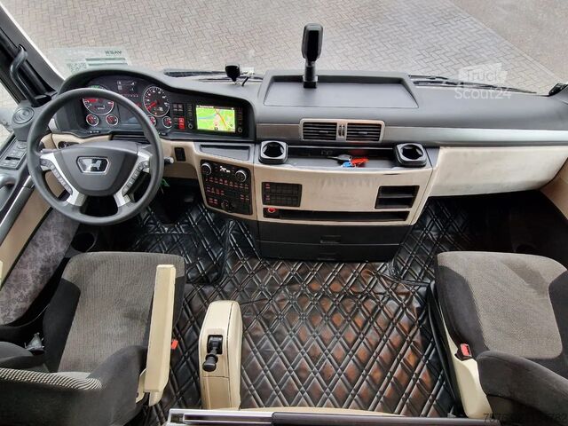 Standard-SZM MAN TGX 18.470 4x2 - Retarder - Night clima - 2x ta...