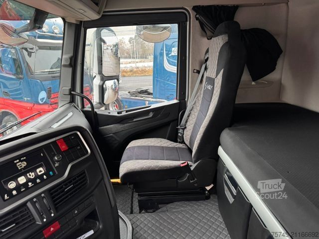 Yüksek hacimli çekici IVECO S-WAY 530 * RETARDER * 2 X TANK * ACC * WENIG KM