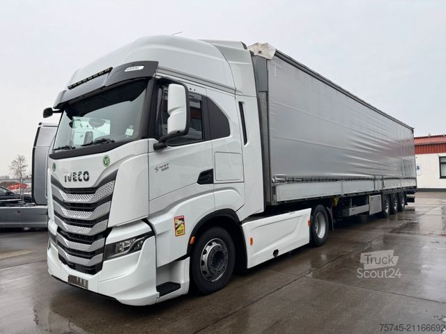 Yüksek hacimli çekici IVECO S-WAY 530 * RETARDER * 2 X TANK * ACC * WENIG KM