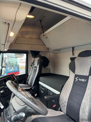 Yüksek hacimli çekici IVECO S-WAY 530 * RETARDER * 2 X TANK * MIT AUFLIEGER