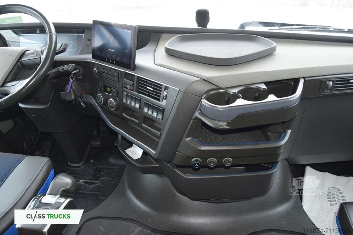 Standardní tahač VOLVO FH 500 Globetrotter XL Varios