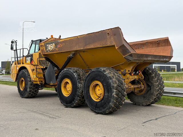 Muldenfahrzeug Caterpillar 745C