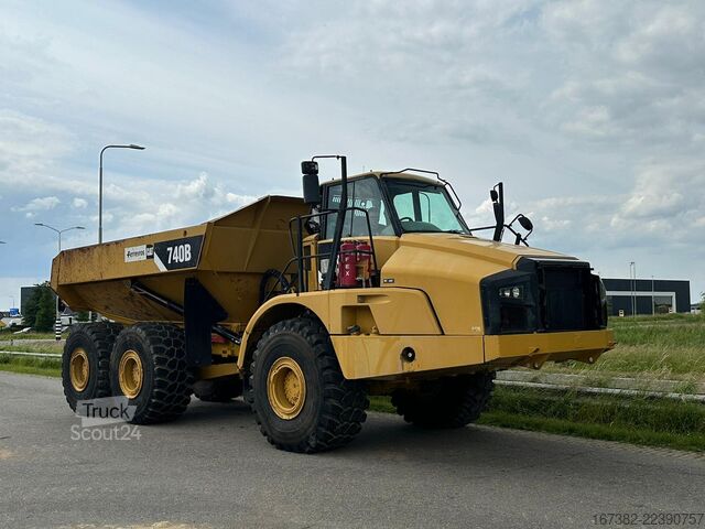 Muldenfahrzeug Caterpillar 740B