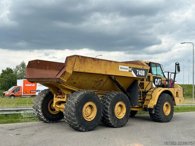 Muldenfahrzeug Caterpillar 740B