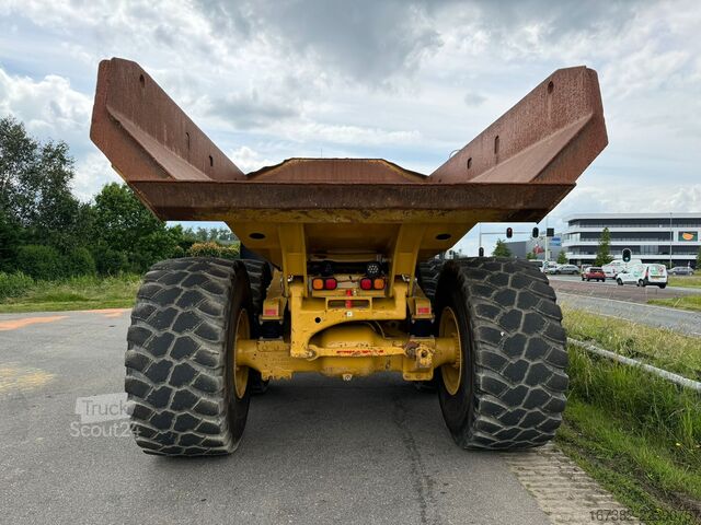 Muldenfahrzeug Caterpillar 740B