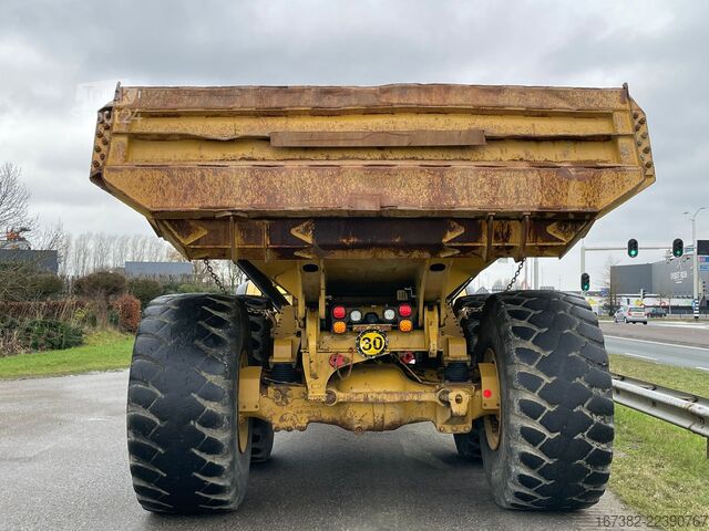 Muldenfahrzeug Caterpillar 745 04A