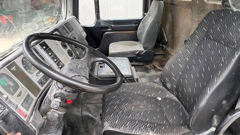 Važiuoklė su kabina MAN 35.410 (MANUAL PUMP / POMPE MANUELLE / 6 CYLIND...