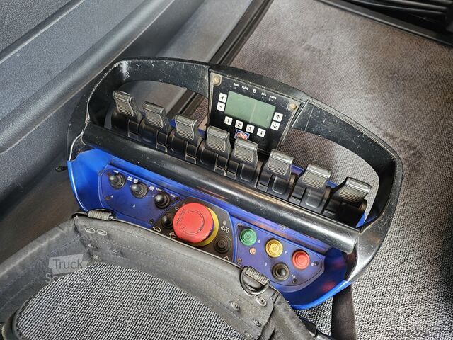  Scania G490 8x4*4 / HMF 5020 + JIB