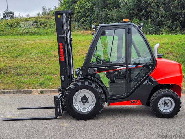Terénní vysokozdvižný vozík Manitou MC 25-4