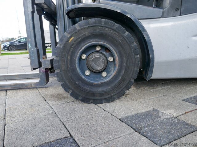 Carrello elevatore elettrico Still RX 50-15