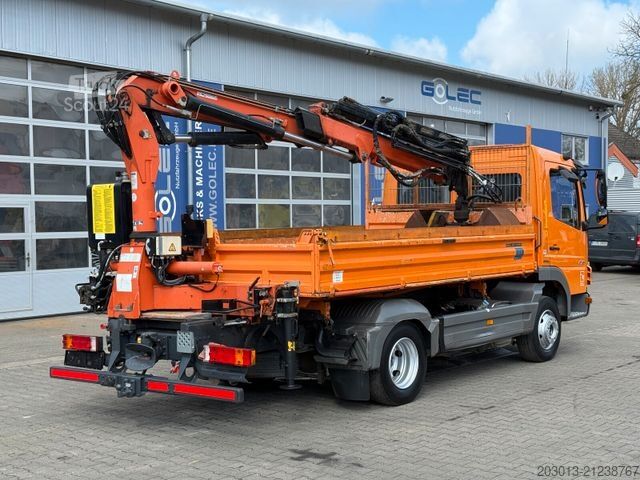 Driezijdige kipper bestelwagen MERCEDES-BENZ ATEGO 818 4x2 Kipper Kran Atlas 65.2-A3 *Funkst.