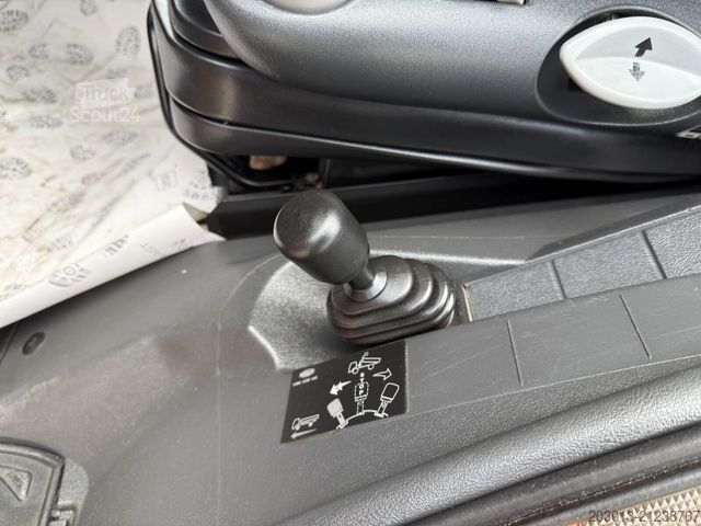 Driezijdige kipper bestelwagen MERCEDES-BENZ ATEGO 818 4x2 Kipper Kran Atlas 65.2-A3 *Funkst.