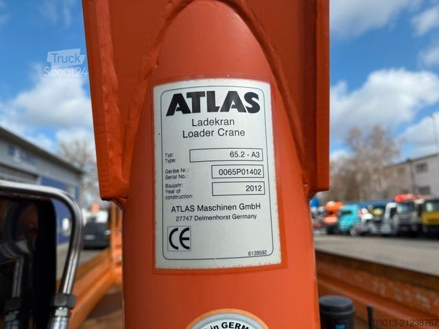 Driezijdige kipper bestelwagen MERCEDES-BENZ ATEGO 818 4x2 Kipper Kran Atlas 65.2-A3 *Funkst.