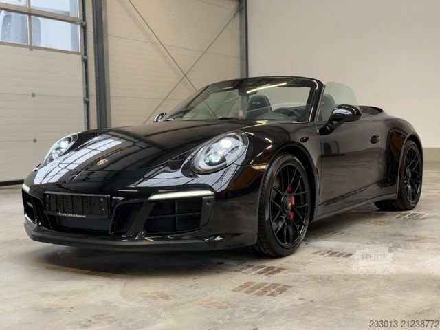 Van PORSCHE Carrera 4 GTS Cabrio Scheckheftgepflegt 1. Hand