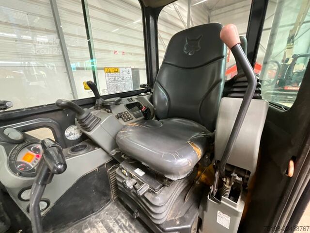 μίνι εκσκαφέας Bobcat E 35